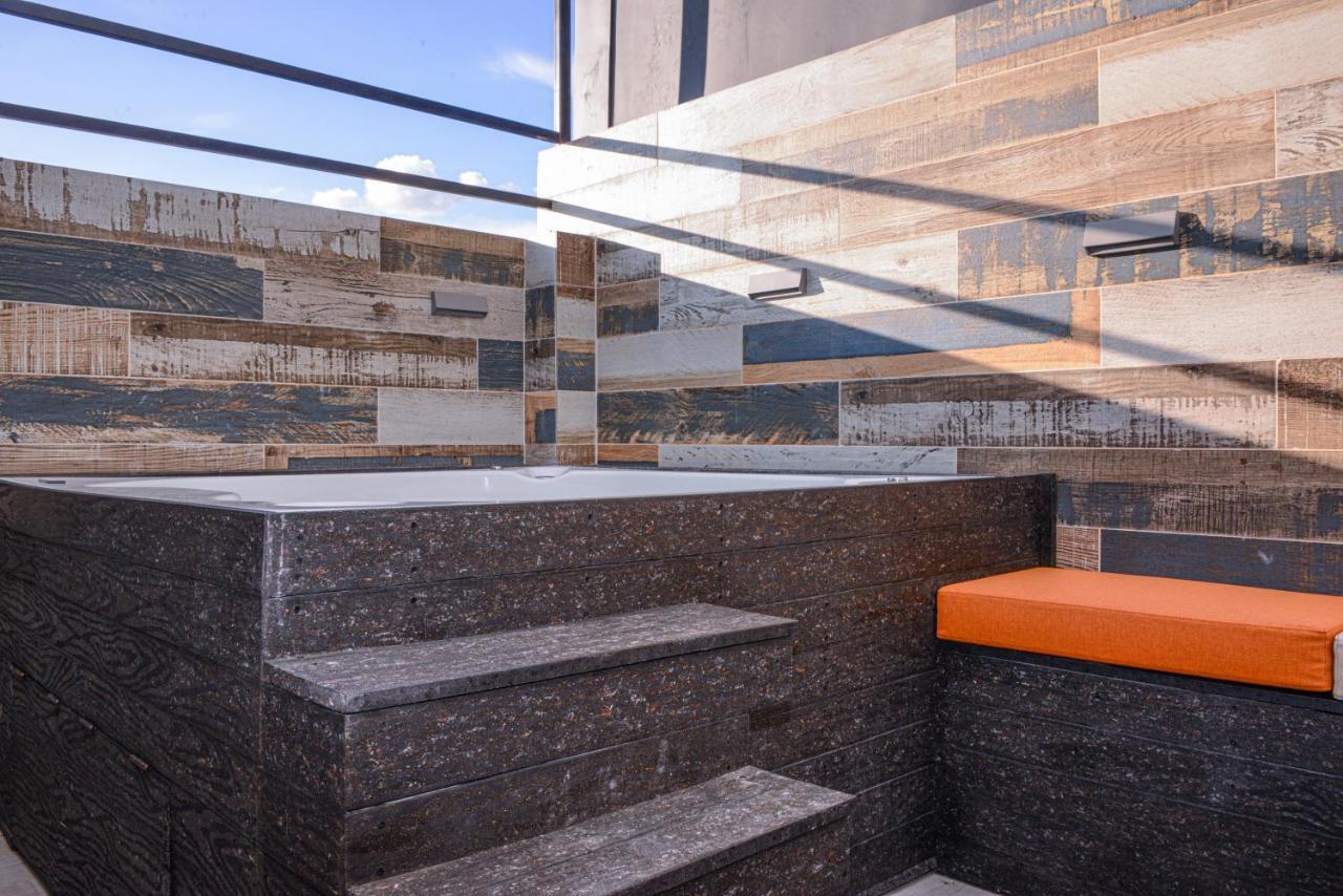 Apartamento Lleras Ac Hot Tub Medellín Esterno foto