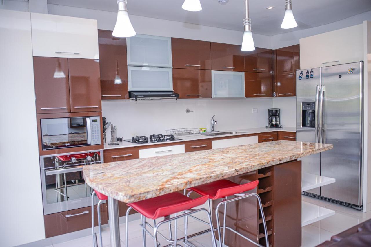 Apartamento Lleras Ac Hot Tub Medellín Esterno foto