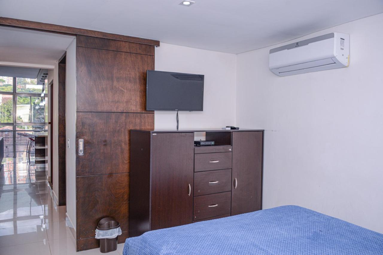 Apartamento Lleras Ac Hot Tub Medellín Esterno foto
