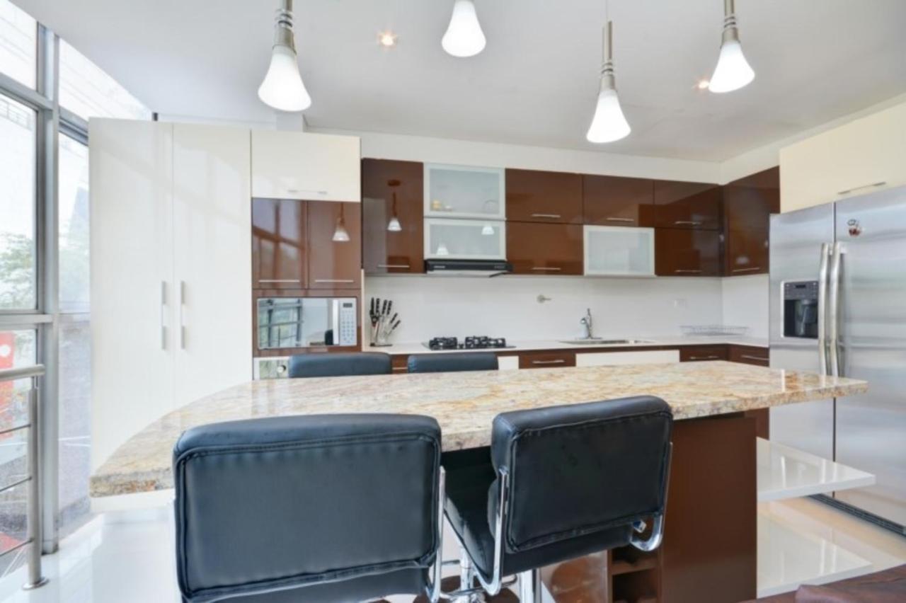 Apartamento Lleras Ac Hot Tub Medellín Esterno foto