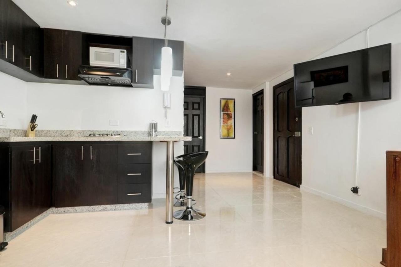 Apartamento Lleras Ac Hot Tub Medellín Esterno foto